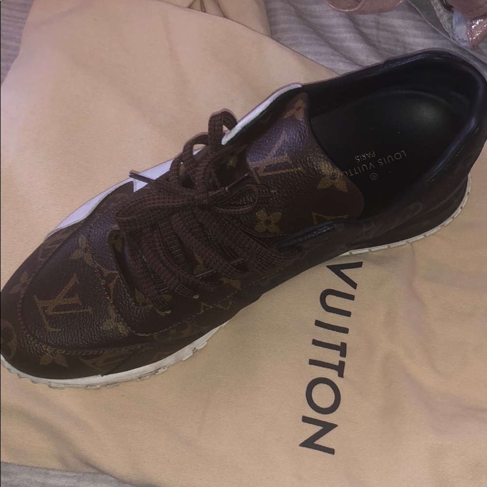 Louis Vuitton runway sneaker - Picture 6 of 7